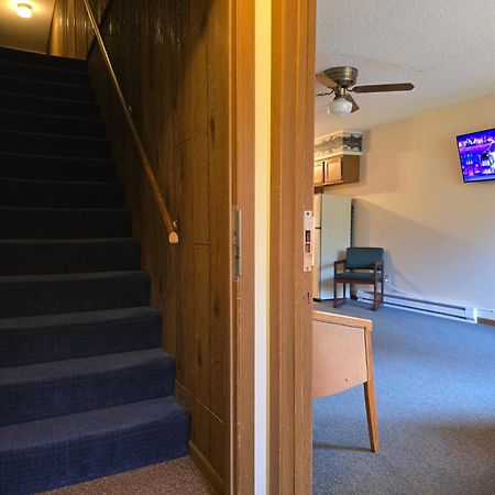 North Ironwood Acres - Black River Lodge Екстер'єр фото