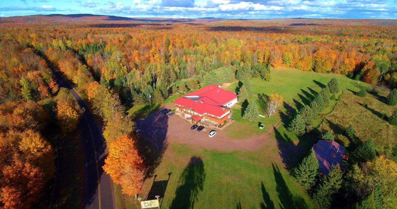 North Ironwood Acres - Black River Lodge Екстер'єр фото